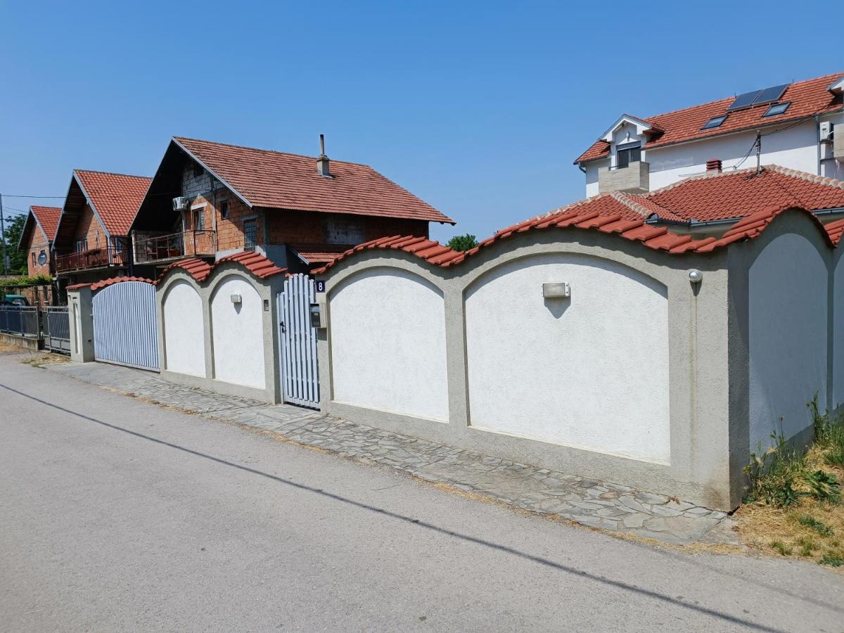 Serbian Home With Garden Krnjaca Esterno foto